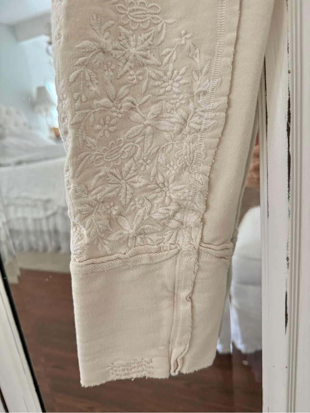 Magnolia Pearl Whistlestop Underjohns - Picture 5 of 7